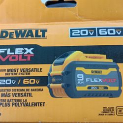 BRAND  NEW  BATTERRY  DEWALT  9AH