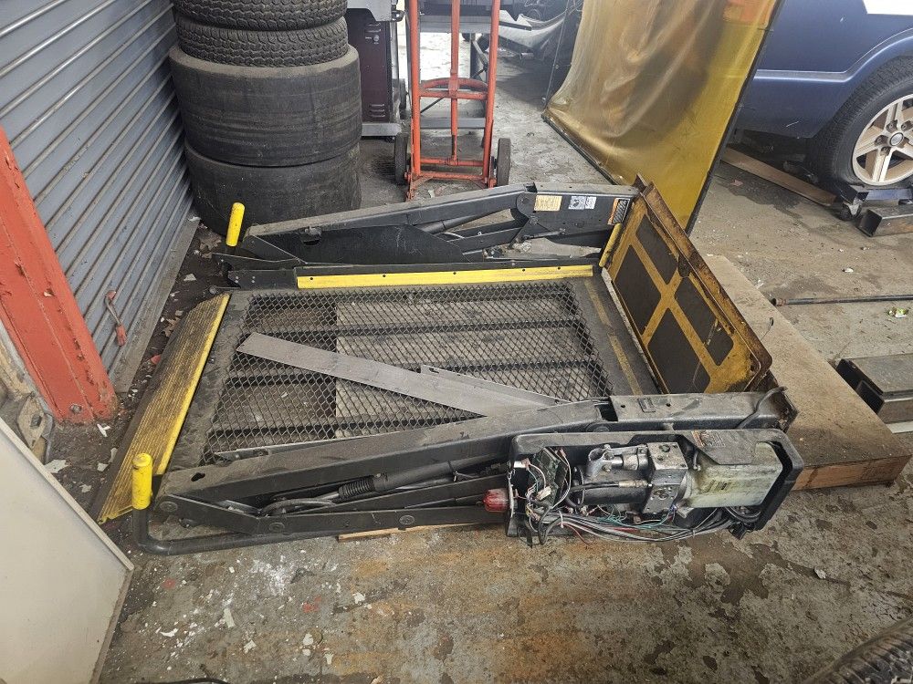 Hydraulic Wheelchair Lift For Van Or Bus,All Products : American Fashion Style Bags On Sale