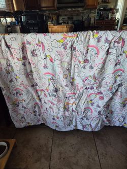 Super cute reversible twin size comforter