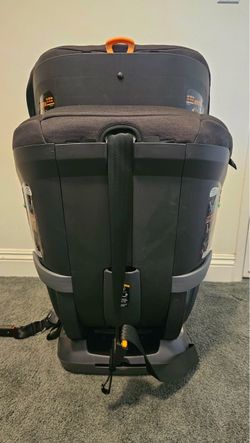CHICCO Car seat  for 5lb. to 100lb. Child