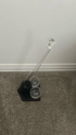 Whiskey decanter