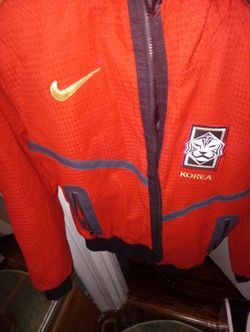 2026 South Korea Red Nike Hooded world Cup Jacket ..Medium