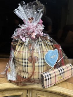 New Bag With The Wallet For Valentine 