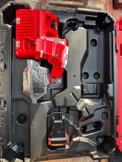 Milwaukee battery and case