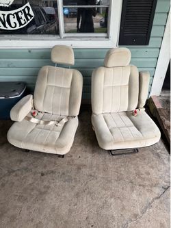 Grand marquis seats