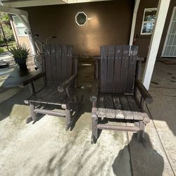 Wood Rocking Chairs 