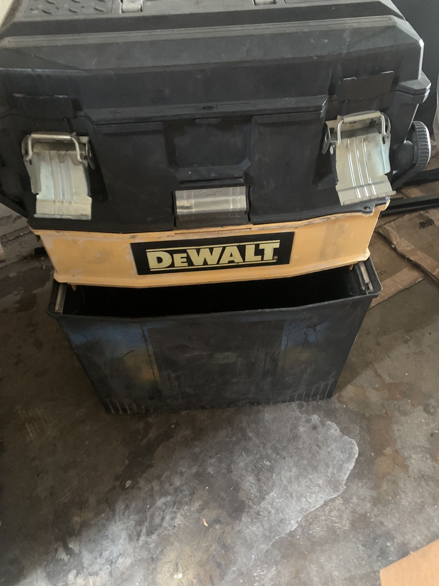 Dewalt Mobile Tool Box