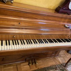 Kranich And Batch Piano