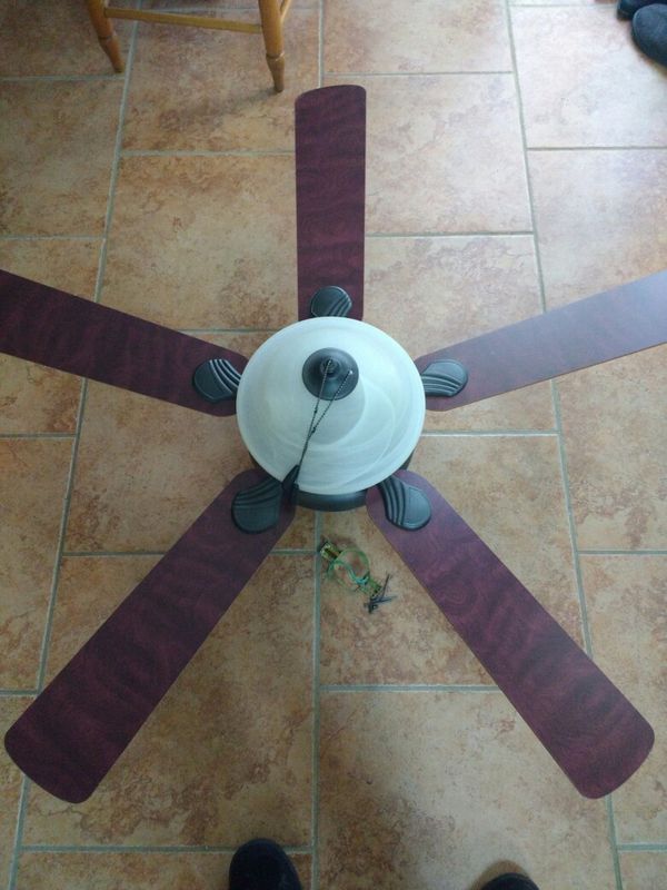 52 Ceiling Fan Model C525wh4 For In Newport News Va Offerup
