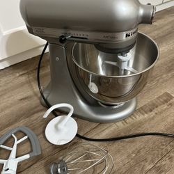 KitchenAid® KSM150PS Artisan 5-qt. Stand Mixer