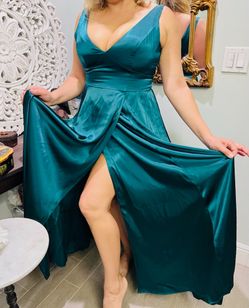 BALL GOWN DRESS GORGEOUS EMERALD GREEN