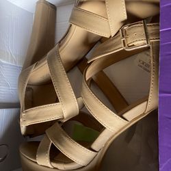 Size 7 Tan Heels