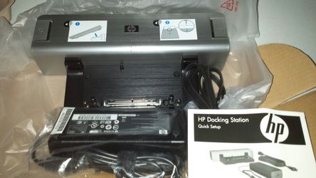 HP DOCKING STATION LAPTOP WITH AC ADAPTER/POWER SUPPLY CHARGER