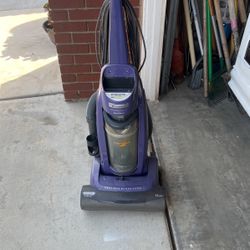 Kenmore Vacuum