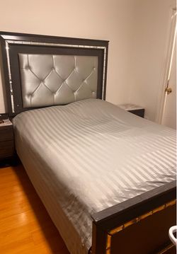 Queen Bed with mattress and 2 nightstands