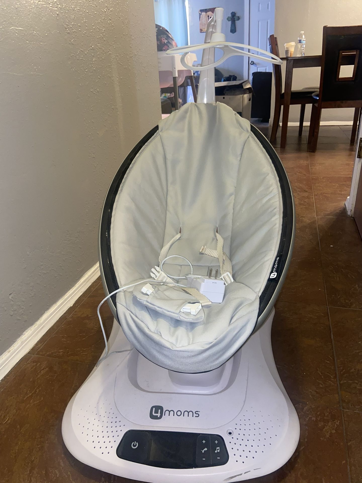 4 Moms Mamaroo 4