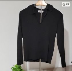 Calvin Klein Cropped Knit Top Size - Med