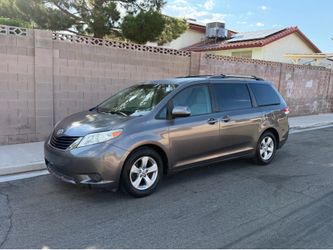 2011 Toyota Sienna