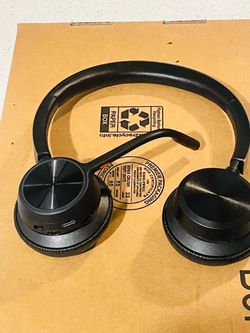 Poly Voyager 4320 Bluetooth headset