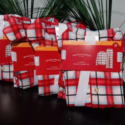 (NEW) 18MONTH WINTER PJS $5EACH