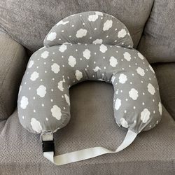 MOMCOZY INFANT BABY BREASTFEEDING NURSING PILLOW VERY GOOD CLEAN CONDITION!
