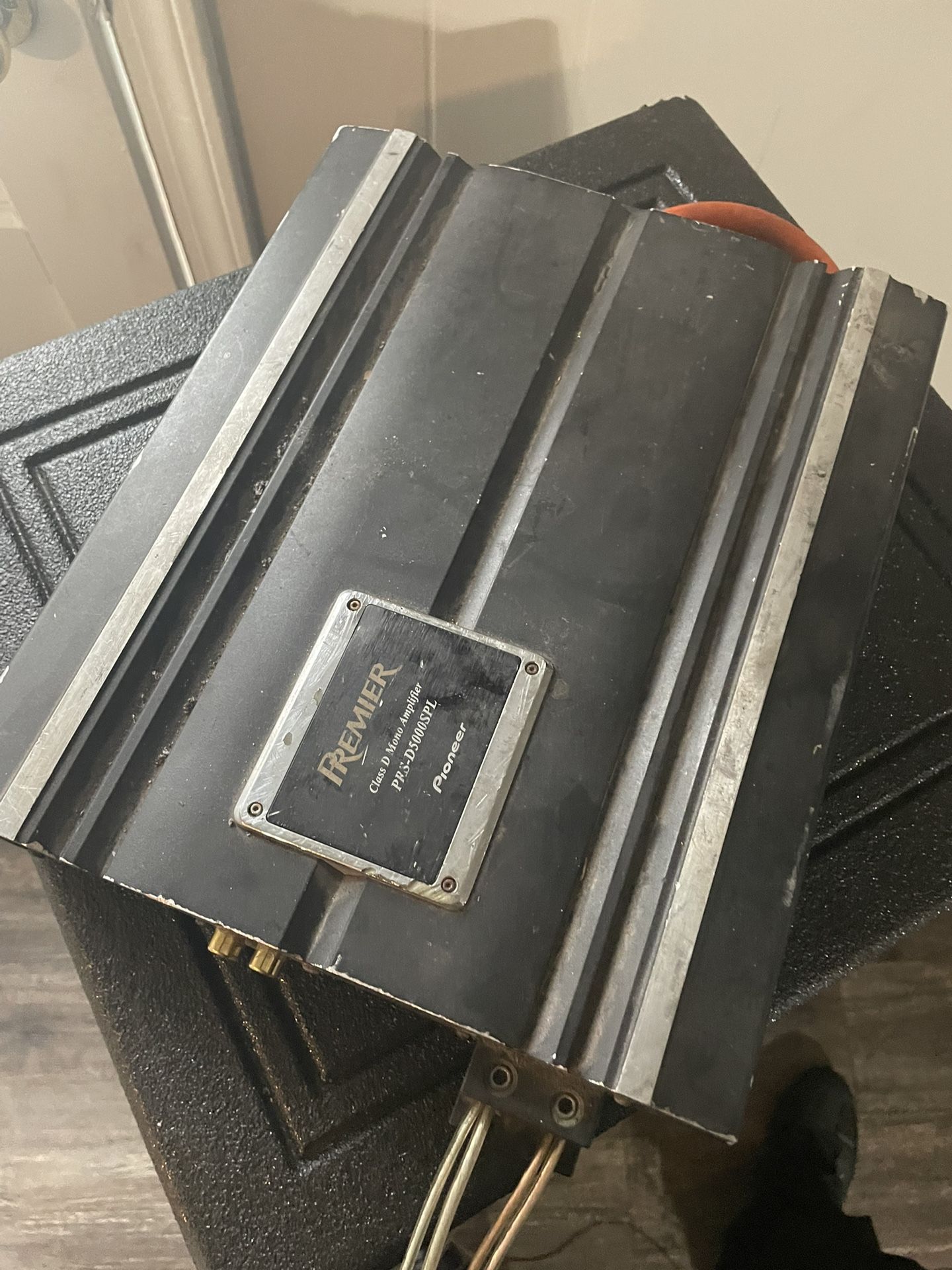 Set Of Q power 15s And Amp 5000.1 With Bump Battery 350 Obo
