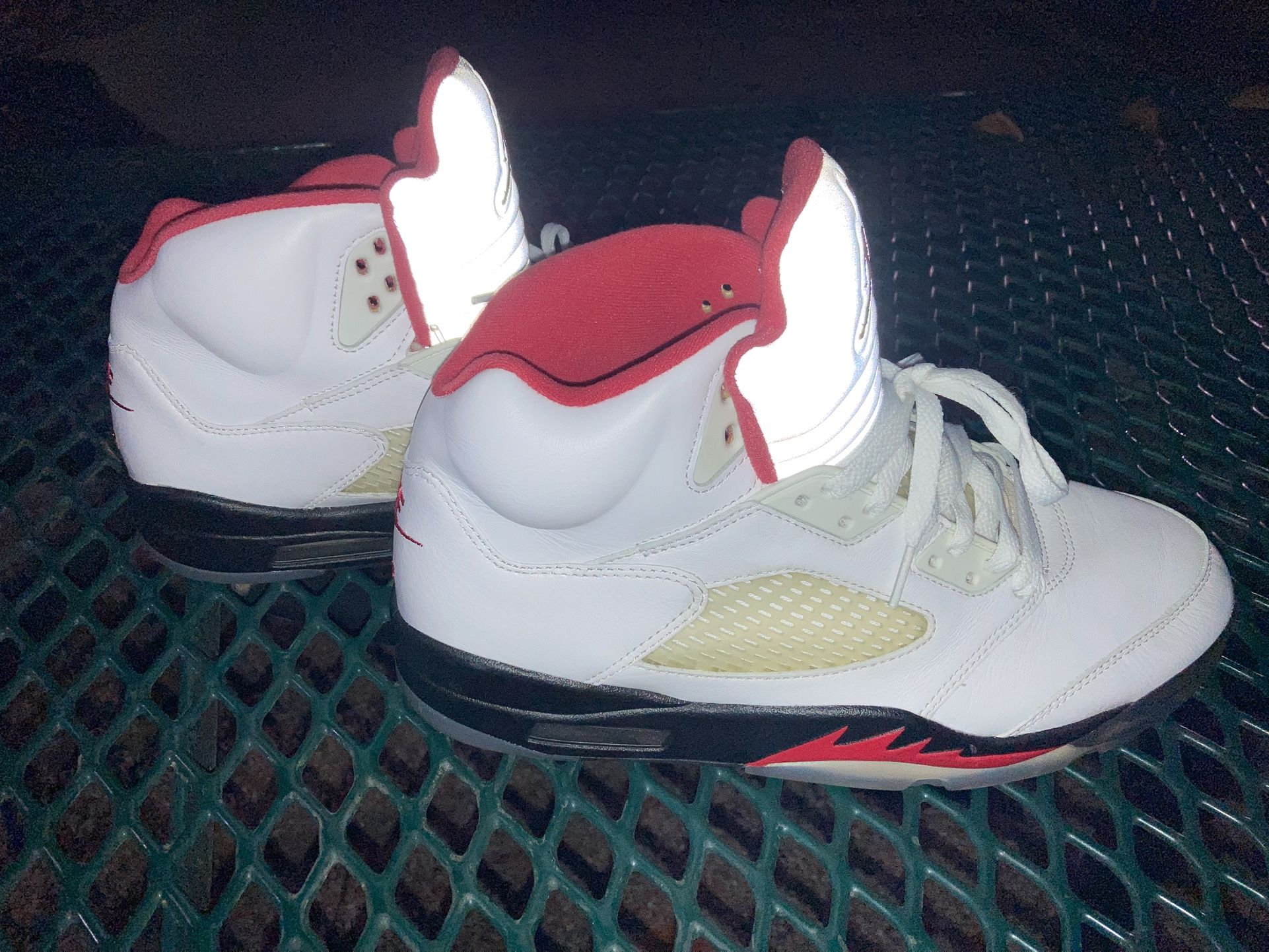 Jordan 5 Retro “Fire Red” DA1911-102 US Size 11