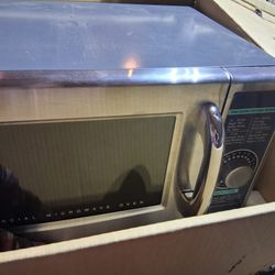 Commercial Microwave 