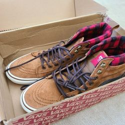 brand new Vans Sk8 Hi MTE 9.5 Men plaid brown sneakers high top shoes