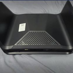 Nighthawk® 8-Stream Tri-Band WiFi 6 Router