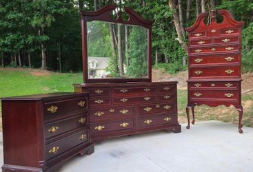 Bassett Furniture Wood Dresser with Mirror, Queen Anne Highboy & Nightstand / Bachelors Chest (3pcs)
