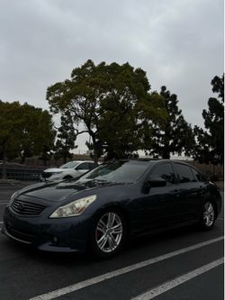 2011 Infiniti G37