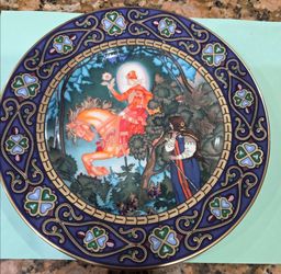 Villeroy & Boch Heinrich "The Red Knight" Russian Fairy Tales