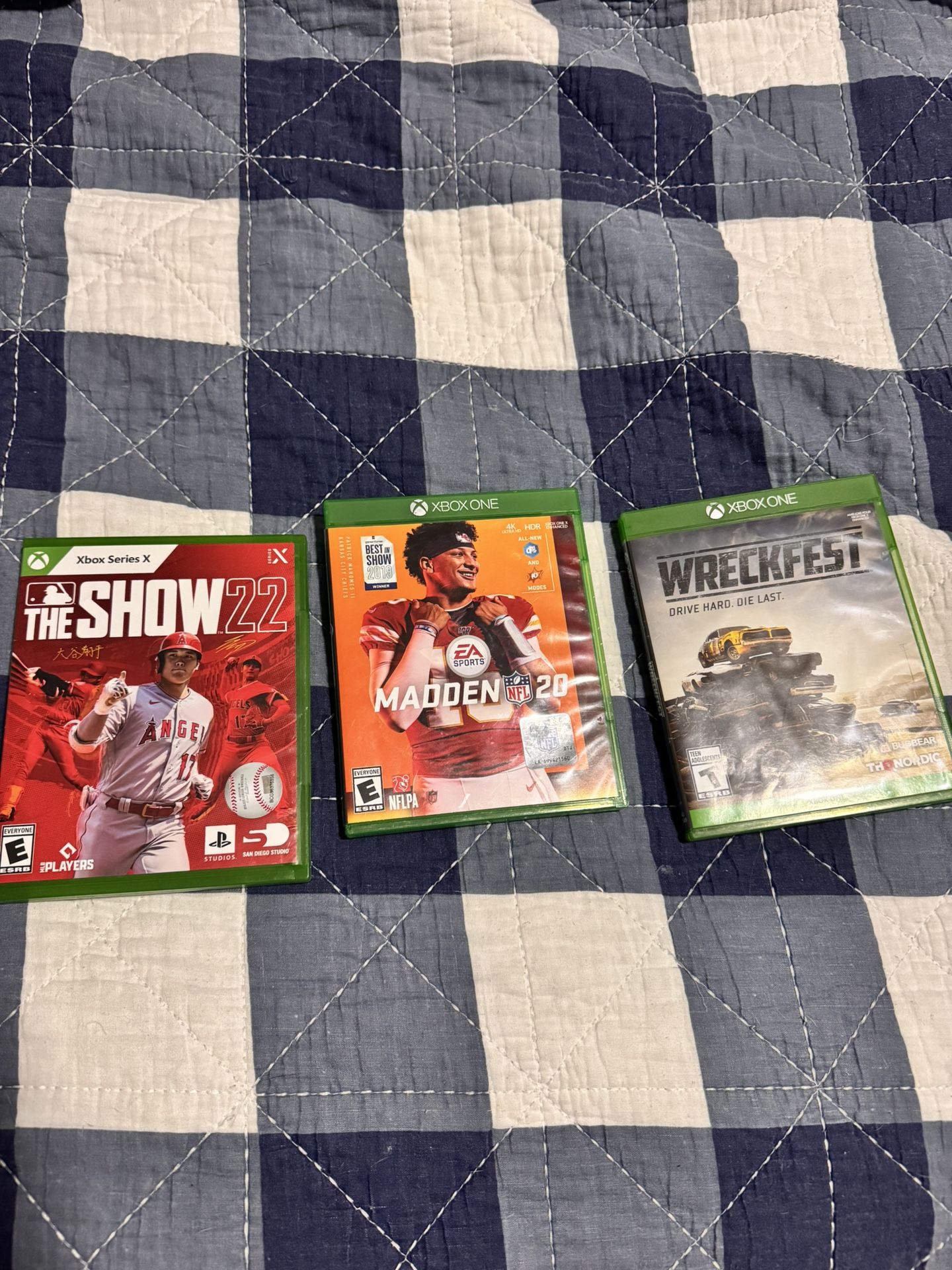 3 Xbox Games Bundle
