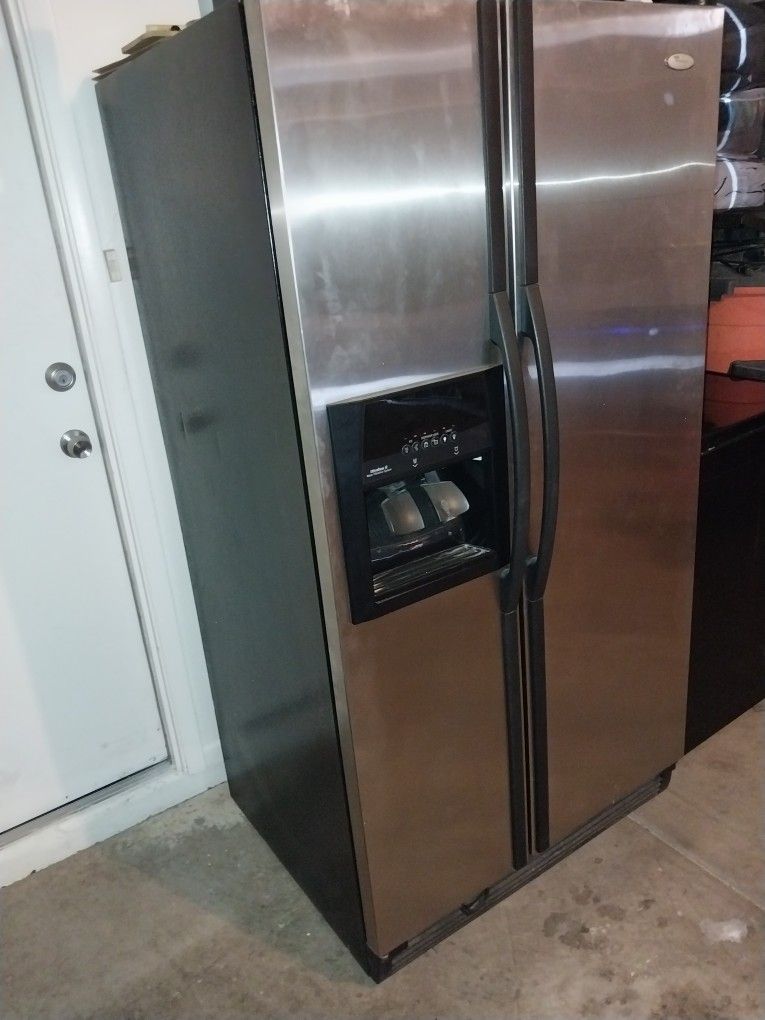 Whirlpool Double Door Fridge for Sale in Peoria, AZ OfferUp