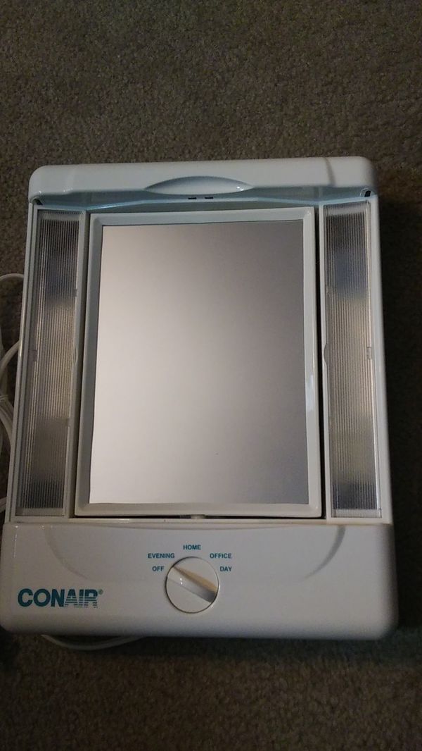 Conair TM8LWP Reflections Lighted Makeup Vanity Mirror 4 Settings 2 Sided for Sale in