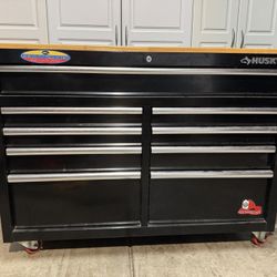 Husky Tool Box 46 x 24.5 