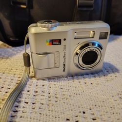 Kodak EasyShare C533 & Canon PowerShot SD800 IS + Accessories