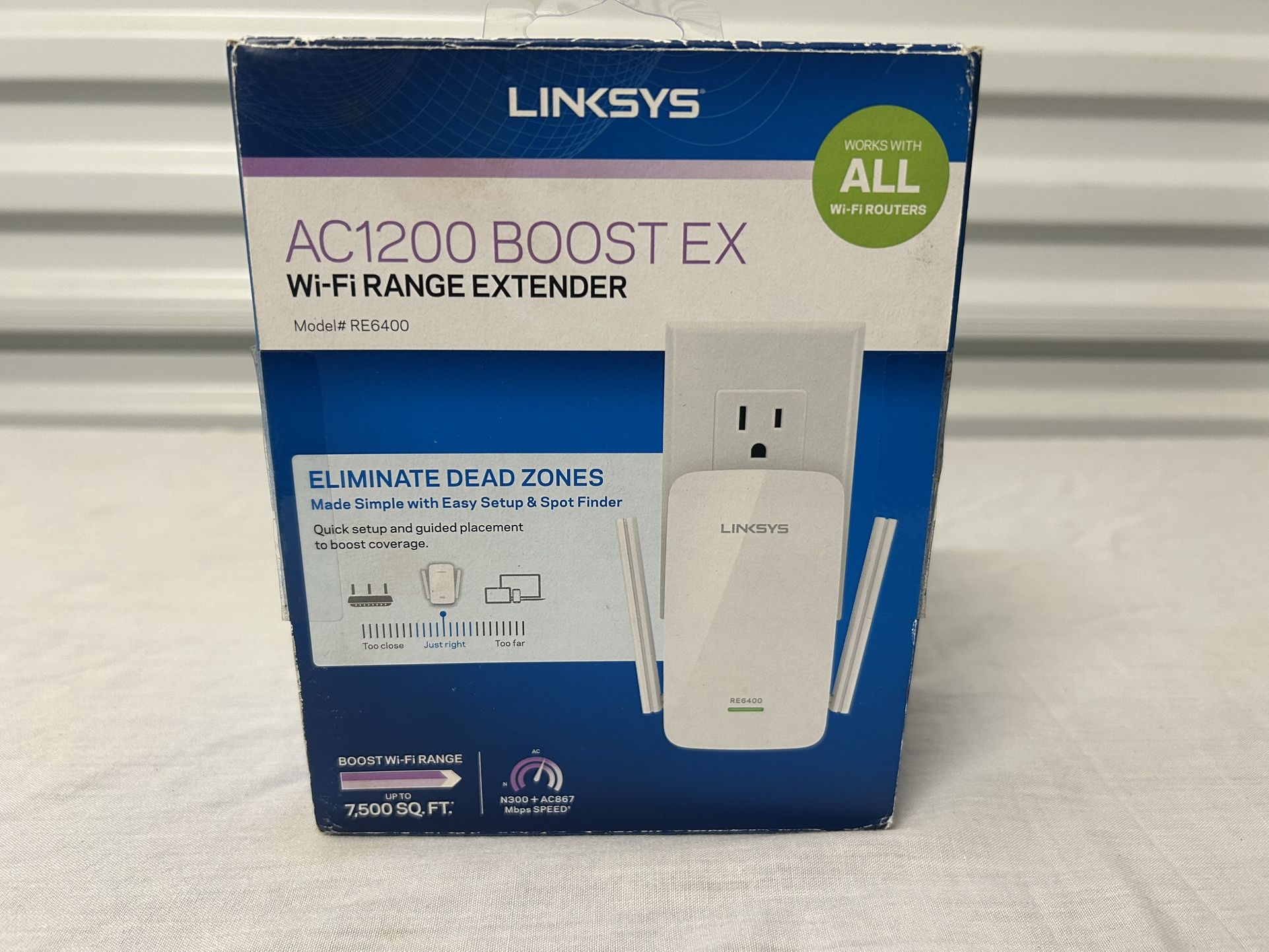 Boost Your WiFi with the Linksys AC1200 WiFi Extender!
