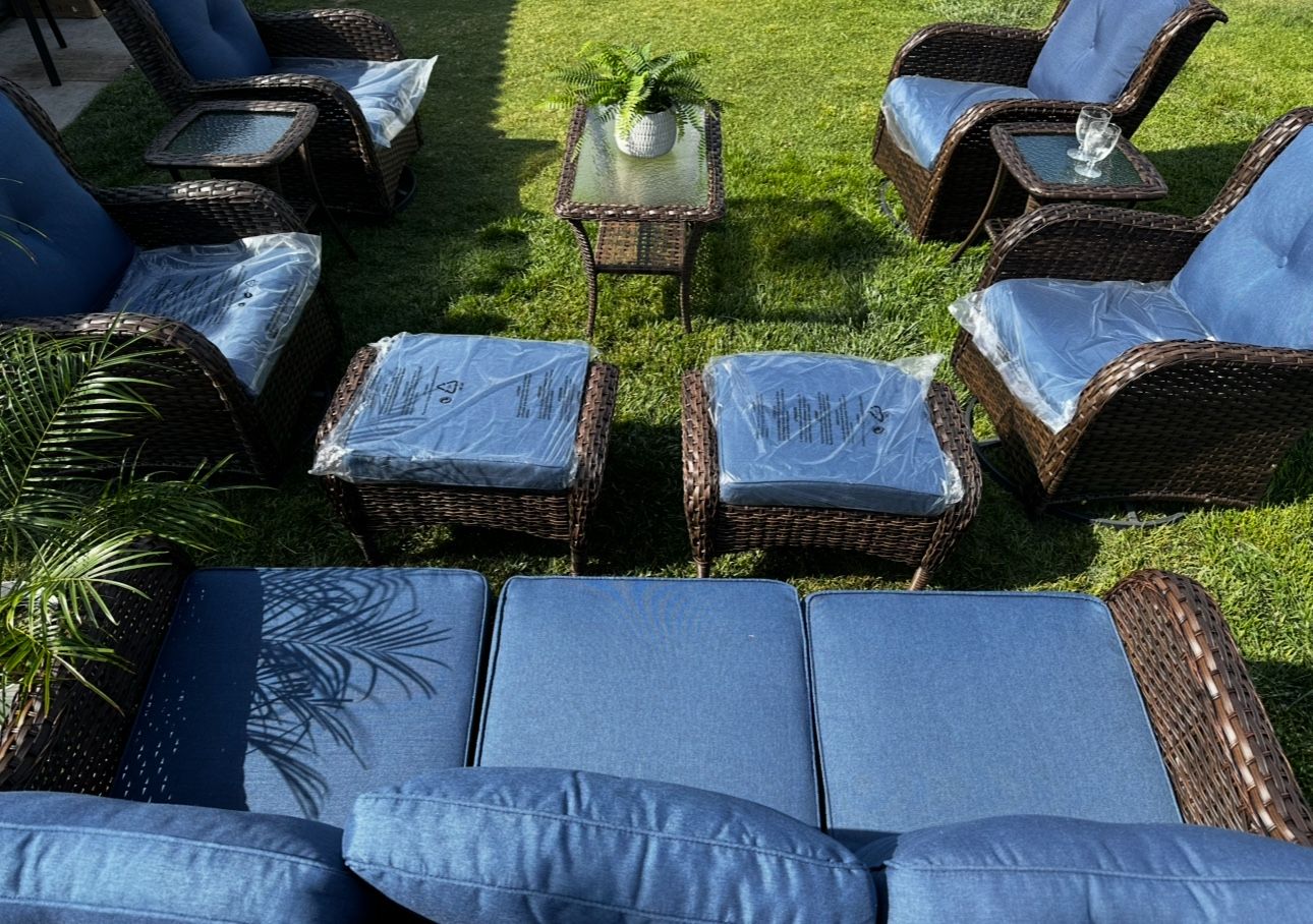 brand new patio set