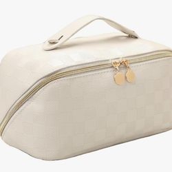 Travel Makeup Bag for Women, Large Capacity PU Leather Waterproof Checkered Cosmetic Bags, Portable Pouch Open Flat Toiletry Bag, Make up Organizer 