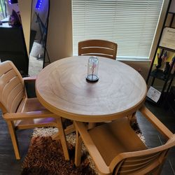 Round Plastic Dining Table.