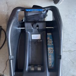 Minnie Mouse Stroller And 2 Bases