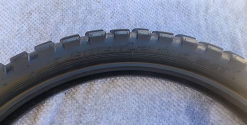 Shinko Adventure trail E-804, E-805