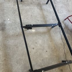 Twin/queen bed frame