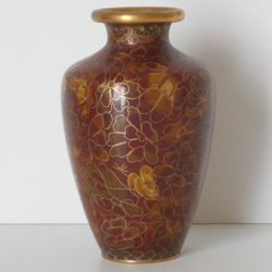 Vintage Chinese Auburn 4" Cloisonné Bud Vase w/ Lotus Flower Motif

