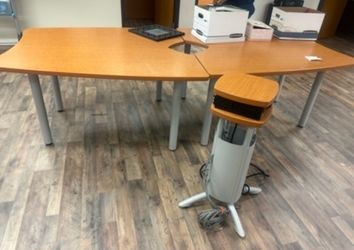 Confrence table commercial grade with power 10’