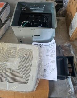 Broan-NuTone QT Series Very Quiet 110 CFM Ceiling Bathroom Exhaust Fan. Case has dents!