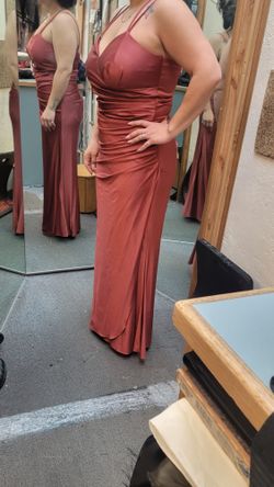 Flattering Evening Gown/Dress