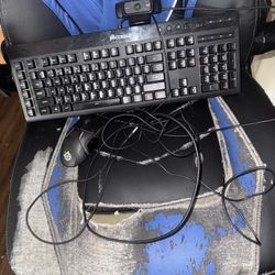 Corsair led keyboard , 1080p camera for streaming and gaming mouse 